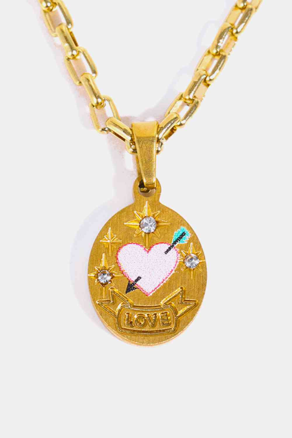 Beauty Loved Gold Oval Pendant Necklace - Que Joyitas