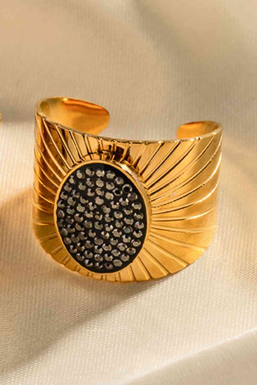 Wide Band Stainless Steel Open Ring - Que Joyitas