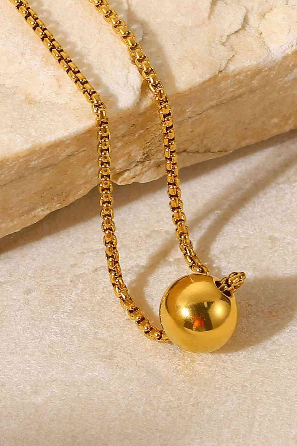 Thianna Ball Gold Necklace - Que Joyitas