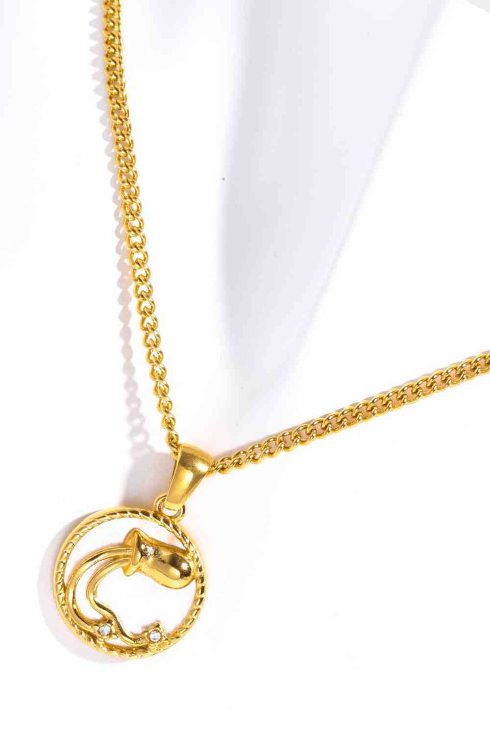 Pearl Zodiac Necklace - Que Joyitas