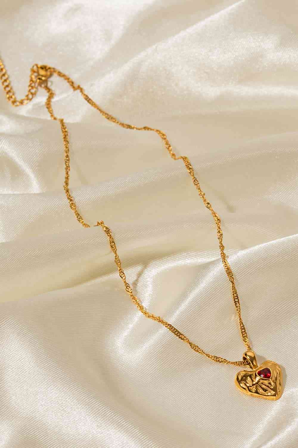 Cherished Heart Pendant Necklace - Que Joyitas