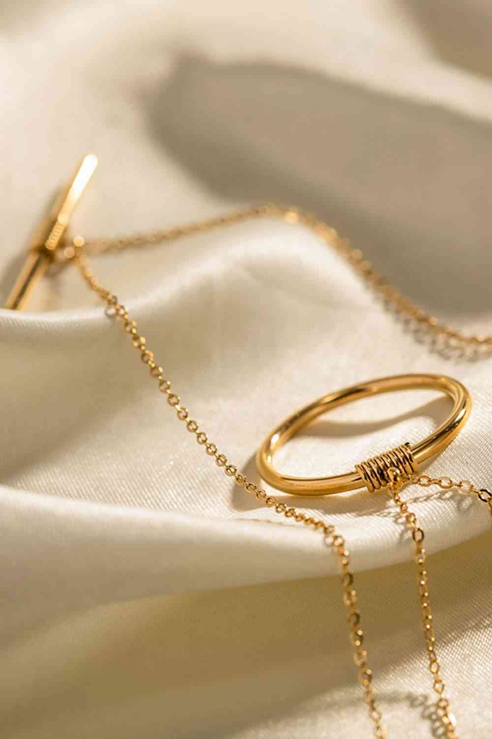 Gold Middle Hook Double-Layered Necklace - Que Joyitas