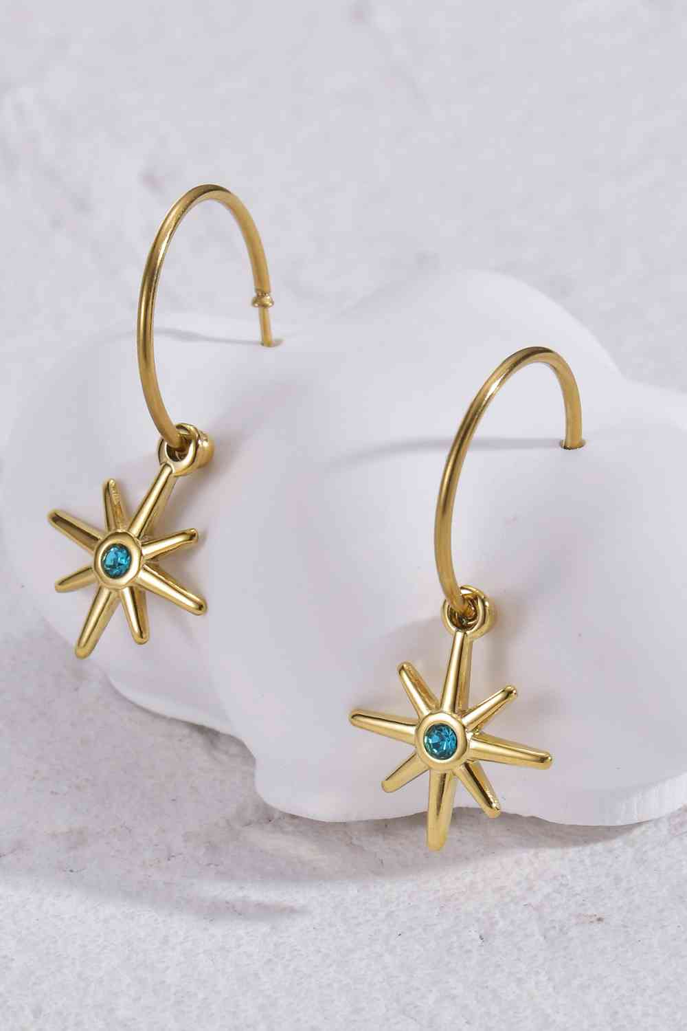 Retro Blue Star C-Hoop Drop Earrings - Que Joyitas