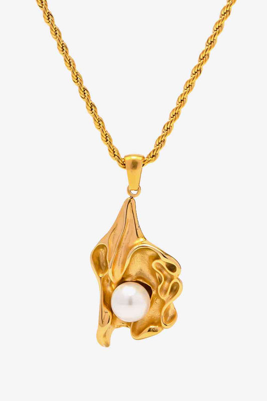 Coral Pearl Pendant Gold Necklace - Que Joyitas