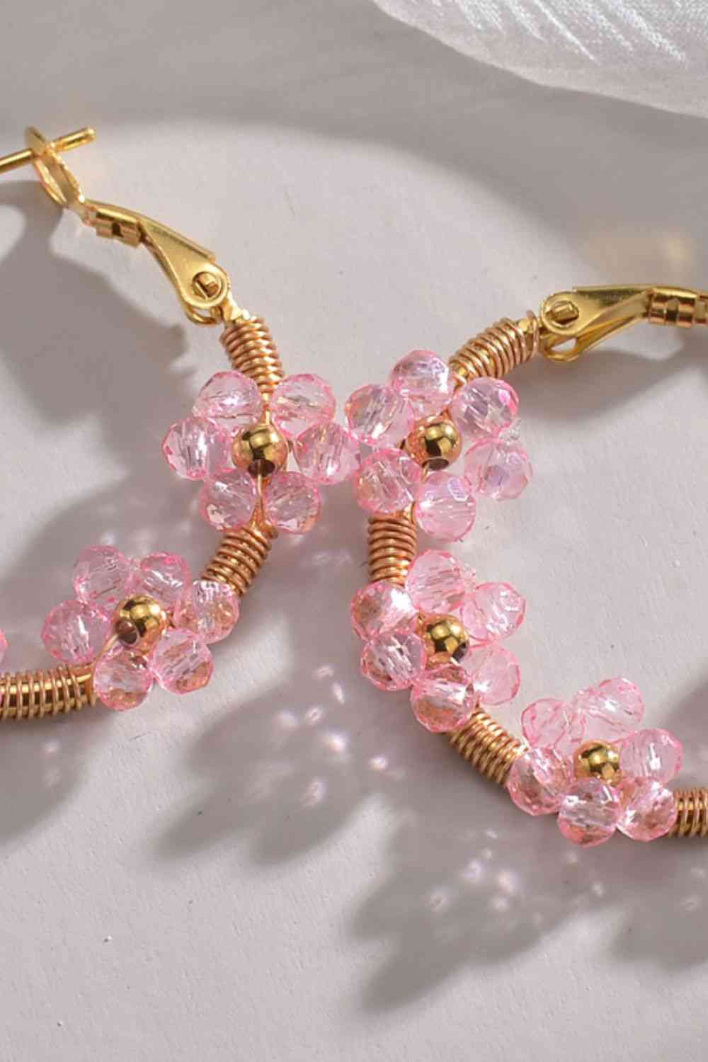 Flower Beaded Hoop Earrings - Que Joyitas