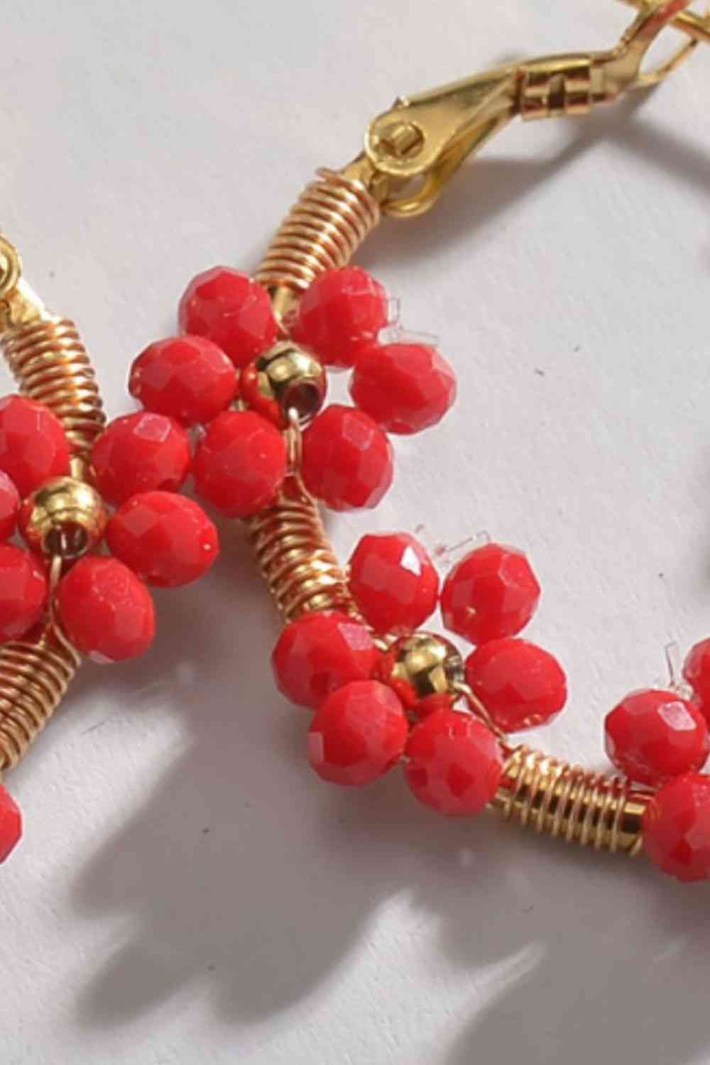 Flower Beaded Hoop Earrings - Que Joyitas