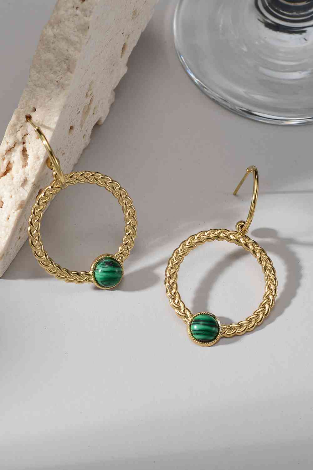 Malachite Gold Plated C-Hoop Earrings - Que Joyitas