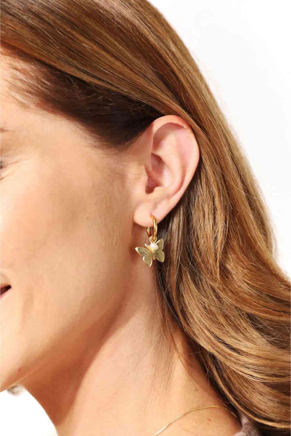 Butterfly Huggie Drop Earrings - Que Joyitas