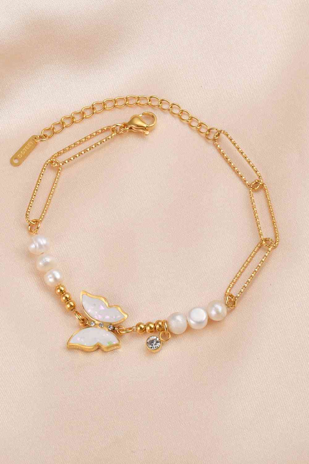 Pearl Butterfly Chain Bracelet - Que Joyitas