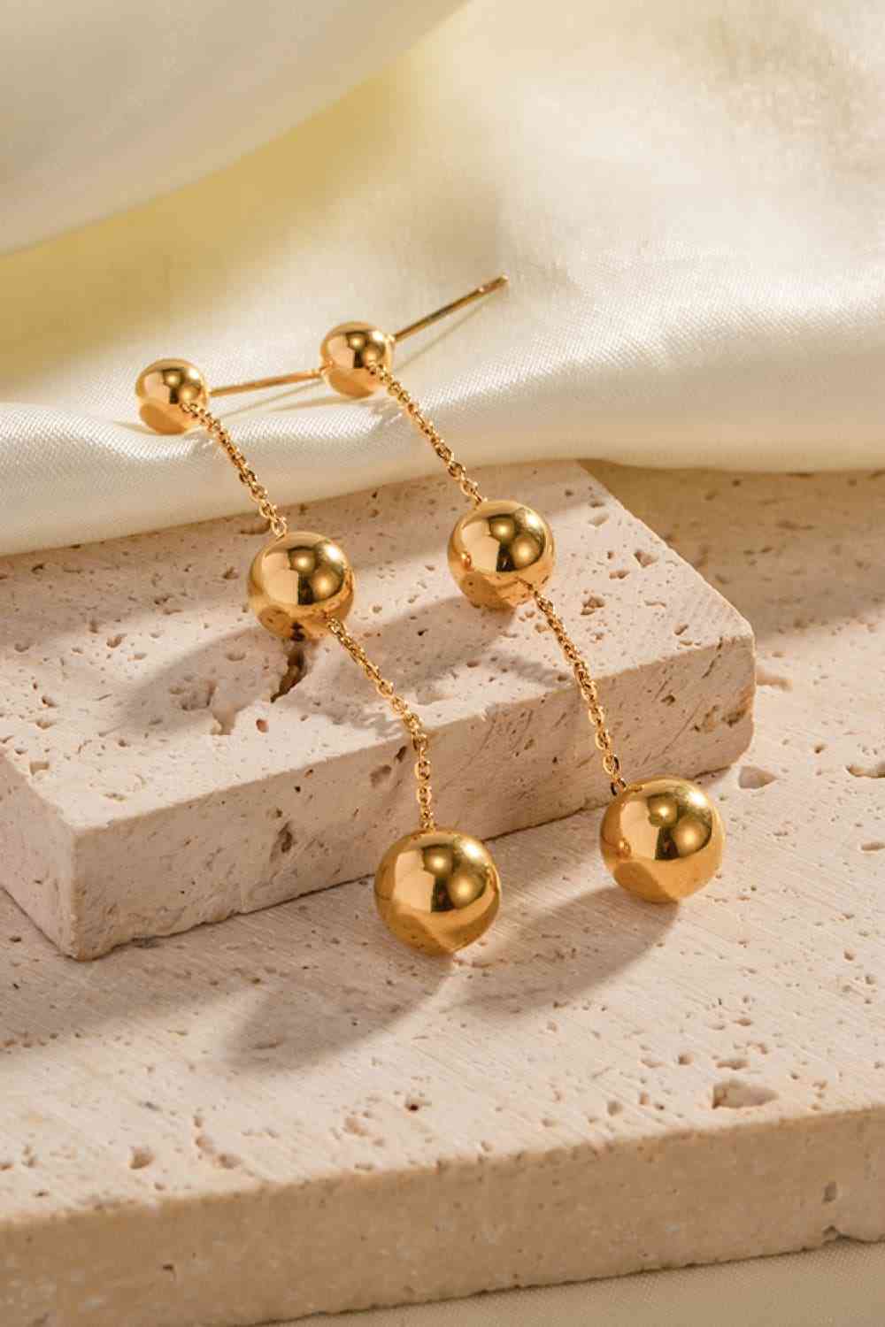 Ball Bead and Chain Drop Earrings - Que Joyitas