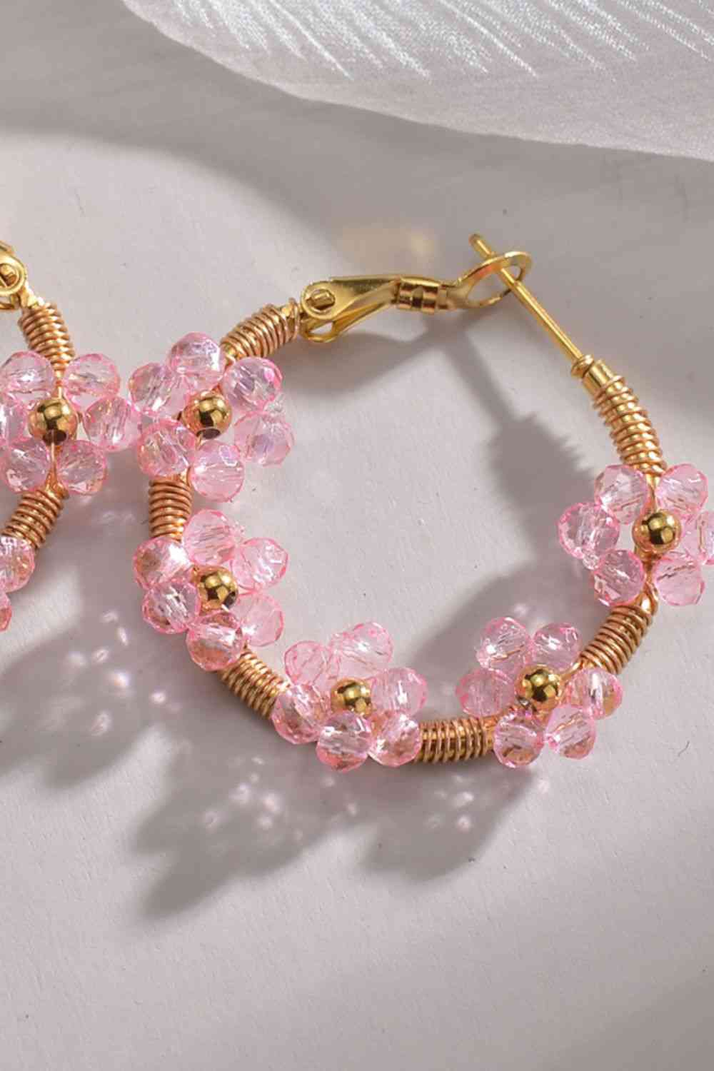 Flower Beaded Hoop Earrings - Que Joyitas