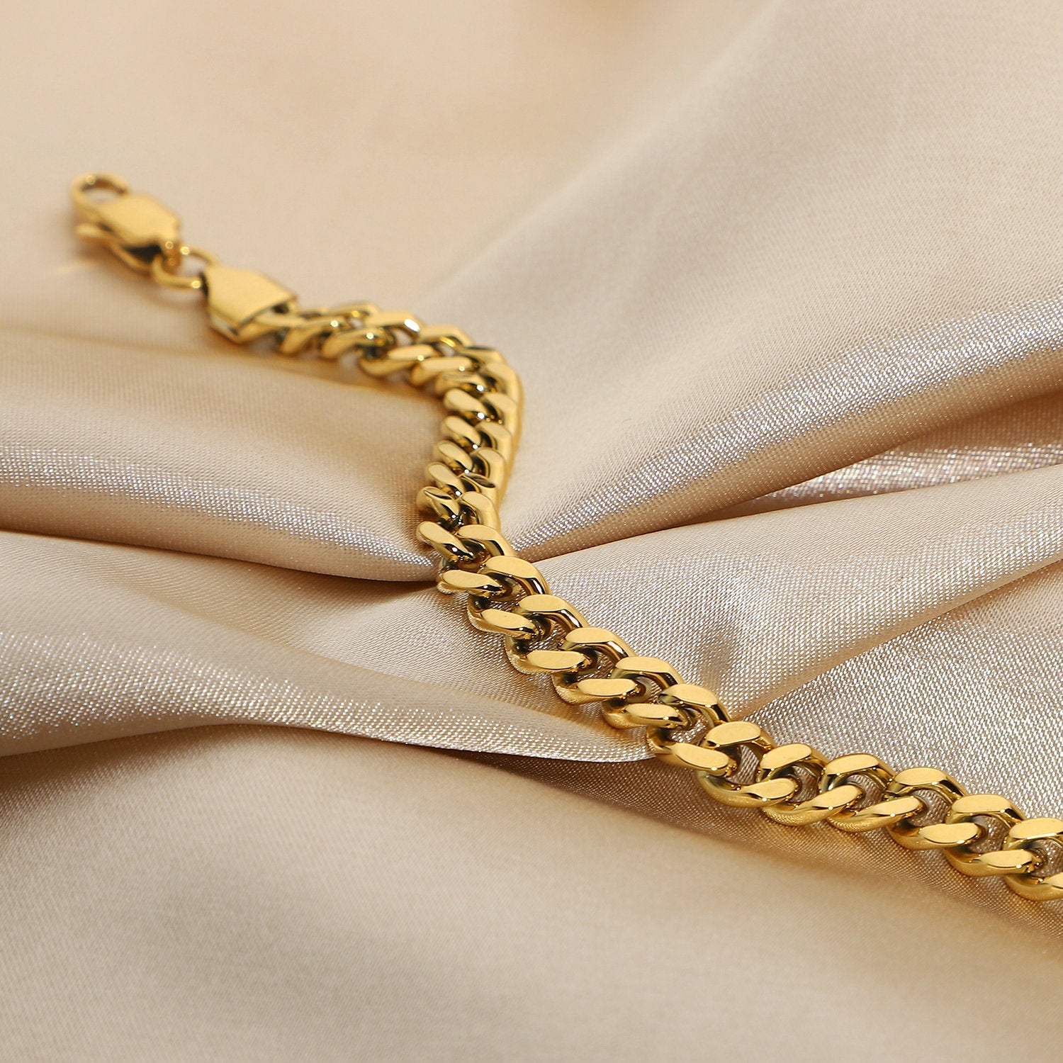 Gold Plated Stainless Steel Necklace - Que Joyitas